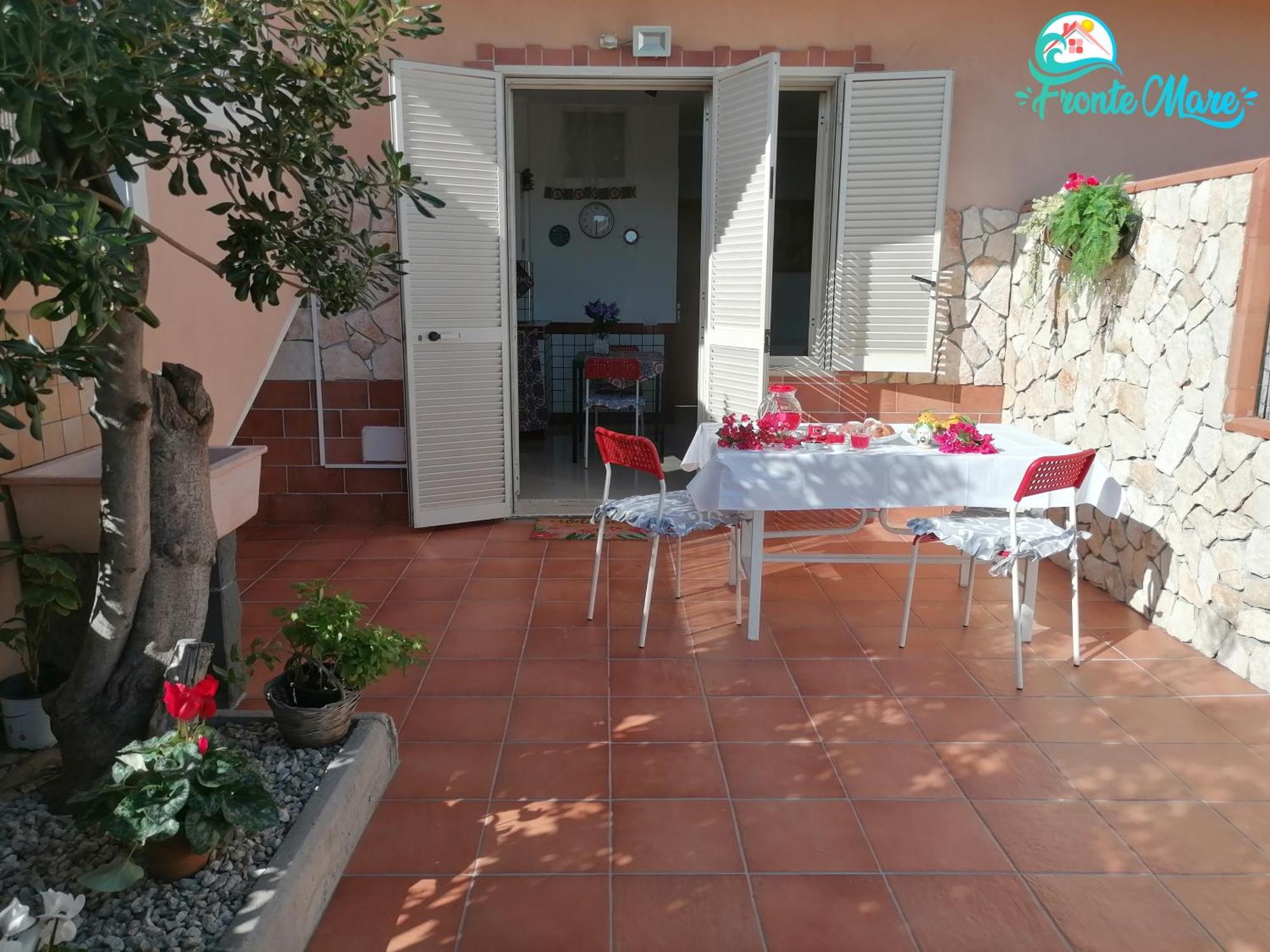 Casa Fronte Mare Villa Santa Teresa Di Riva Exterior photo
